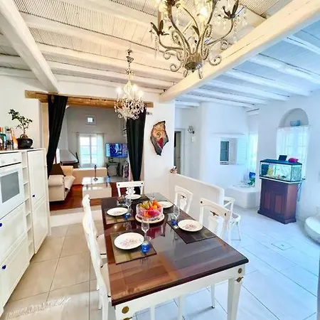Kalisti Villa *